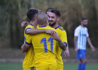 Sergio González da un triunfo 'in extremis' al Cádiz ante un buen Málaga