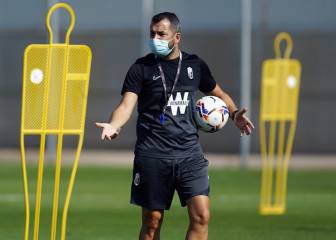 Diego Martínez: “Tienen que venir cinco o seis fichajes”