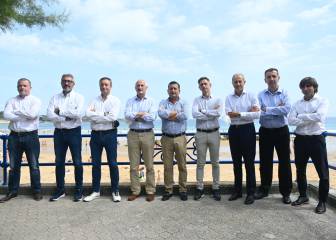 El Racing busca todavía no menos de siete fichajes