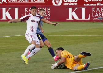 Carmelo ultima el fichaje de Acuña y firmará otro delantero