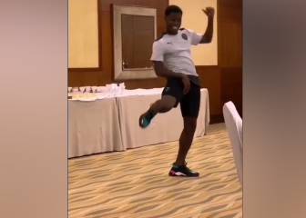 Yunus Musah 'bailó' la novatada