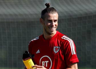 Bale sonríe otra vez con Gales