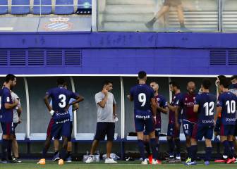 Los descartes de Míchel, pendientes de los fichajes