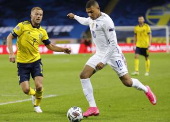 Solo Mbappé pudo con Suecia