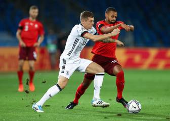 Alemania se duerme y deja a España como líder de grupo