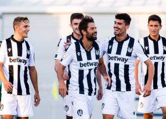 Coke cierra una pretemporada inmaculada del Levante