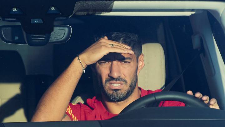 Suárez y Vidal exigen su contrato para dejar el Barcelona