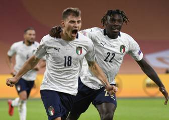 Italia le roba el liderato a Holanda