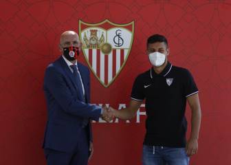Óscar Rodríguez llega a Sevilla para pasar las pruebas médicas