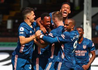 El Arsenal golea y se gusta en el estreno de la Premier