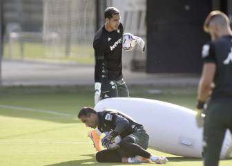 Joel contra Bravo: la ecuación que tiene en vilo a Pellegrini