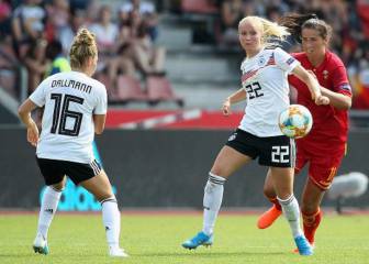 Turid Knaak, operada de una fractura en la clavícula