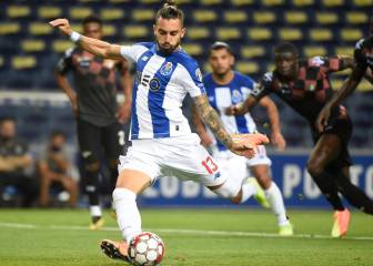 Alex Telles vuelve estar en la mira del Atlético, según O Jogo