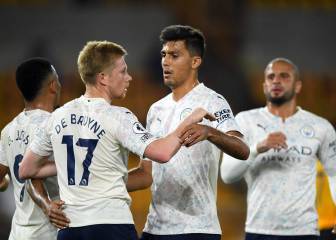 El City suda contra el Wolves pero comienza con victoria