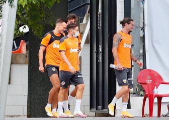 Cillessen y Cheryshev vuelven con el grupo y apuntan al Huesca