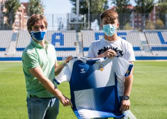 Aarón Rey renueva con el Sabadell hasta 2022