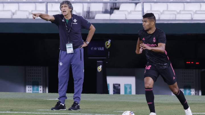 Pellegrini: "Jugar contra el VAR,
el árbitro y el Madrid es difícil"
