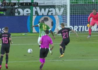 Odegaard descubre por la vía rápida lo que es el Madrid: error grave y directo a la caseta