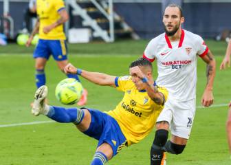 1x1 del Cádiz: Errores en defensa y una jugada polémica neutralizan el gran gol de Salvi
