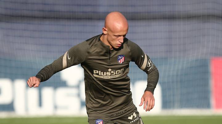 Mollejo, la única novedad en la lista de Simeone para Huesca