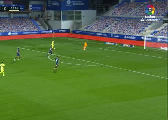 Cloroformo al efecto Suárez: Joao le dio medio gol... y pocas como esas falló en su carrera