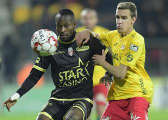 El Racing se adelanta al Recre y cierra la delantera con Cedric