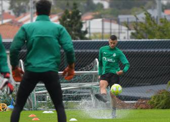El Racing guarda su última ficha libre para un defensa central