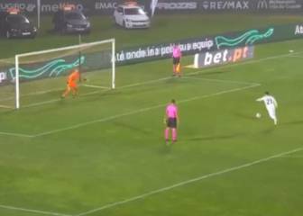 El Milan a punto de hacer un ridículo histórico y llega Brahim y tira así su penalti: gigante