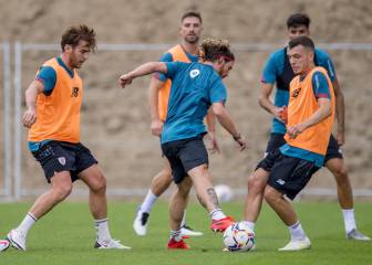 La llegada de Berenguer no provoca salidas en los extremos