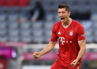 Póker de Lewandowski para salvar al Bayern