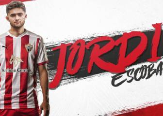 Y el Valencia culminó su última venta: Jordi Escobar al Almería