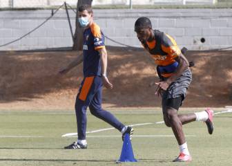 Javi Gracia confirma que sigue en el Valencia