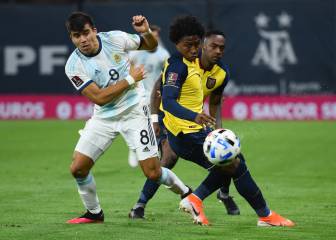 Acuña, primer internacional del Sevilla con problemas físicos