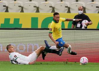 Neymar abusa de Bolivia y bate un récord de regates de Adama