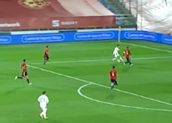 Ramos en modo 'mejor central del mundo' es una pasada: esta acción fue un abuso