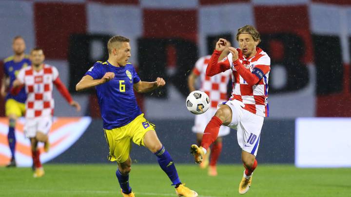 Modric juega bien y Croacia gana a la Suecia de Isak en Zagreb
