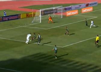 ¿Cuándo entenderán que ya hay VAR? La 'trampa' de Ocampos que acabó en gol de Bolivia