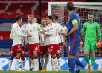 Dinamarca se doctora en Wembley