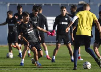 El Málaga avanza en el blindaje de otra de sus perlas: Larrubia