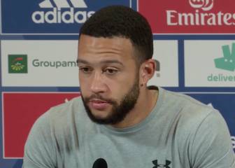 Depay explica que se queda en Lyon... y sus caras le delatan
