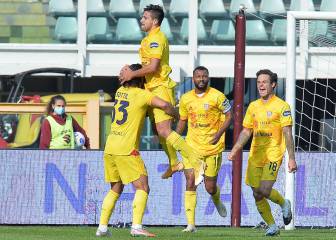 Gio Simeone hizo un doblete para dar el primer triunfo al Cagliari