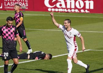 Arroyo se estrena como goleador en Segunda División