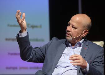 Imbroda abre la puerta al público en Nervión y Los Cármenes