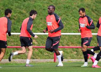 Gallego recupera a los centrales para el partido en La Rosaleda