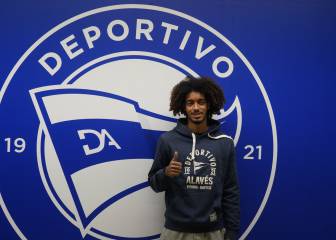 Tavares aterriza en Vitoria y sus espejos son Theo y Arnold