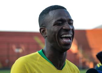 Tite se rinde a Vinicius