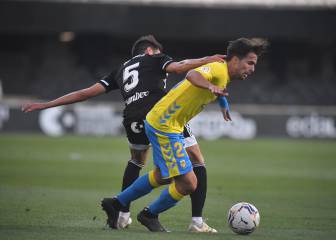 Castro y un efectivo Cartagena bajan de la nube a Las Palmas