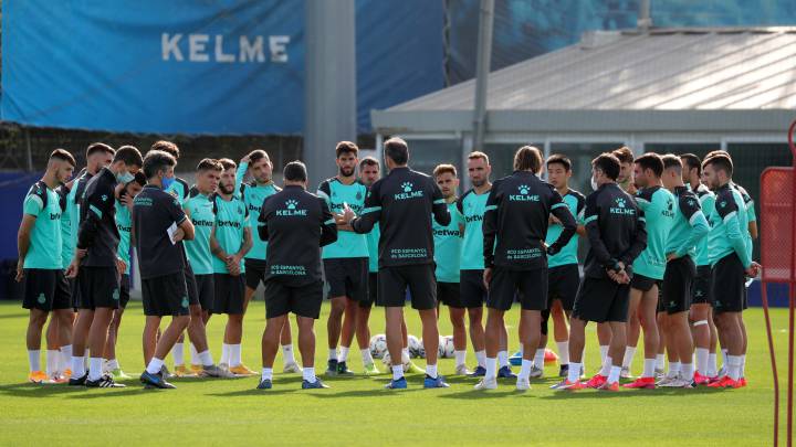 El Espanyol irá a Tenerife: los tres positivos en COVID eran falsos