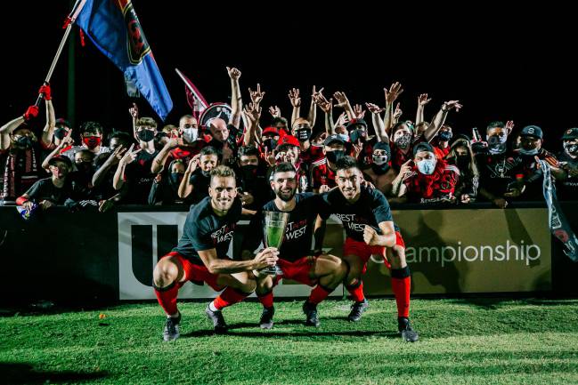 Santi Moar, Jon Bakero y José Aguinaga phoenix rising