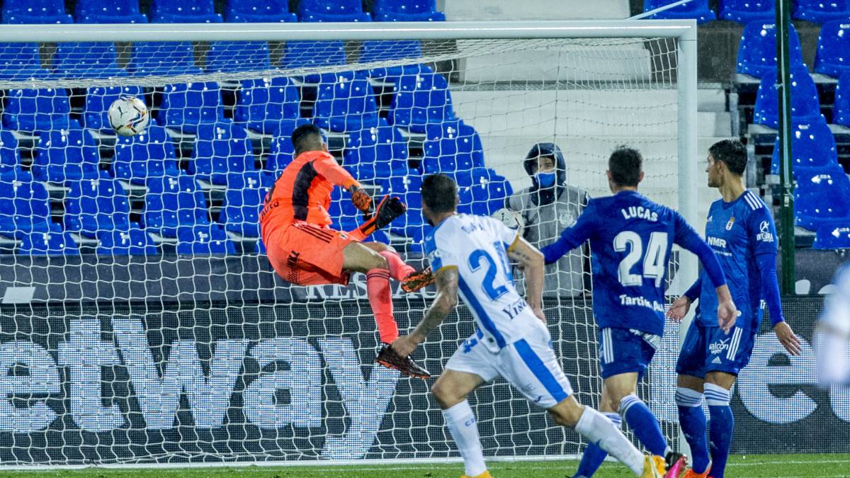 Real Oviedo El Oviedo regresa a puestos de descenso